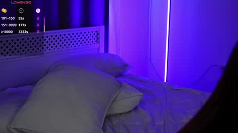 Snapshot of neldaaskins chatting on 02-08-25, 07:26 Lana online show from 02-08-25, 07:26