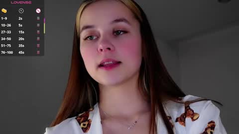 Snapshot of neldaaskins chatting on 02-10-25, 01:24 Lana online show from 02-10-25, 01:24