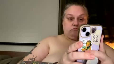 Nellie Atlas online show from 11-29-25, 02:25