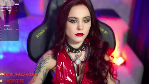 Snapshot of nelle_ chatting on 11-03-25, 05:25    online show from 11-03-25, 05:25