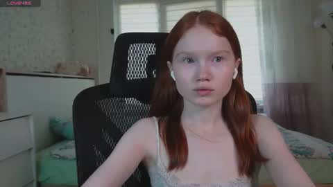 Snapshot of nellie_baby chatting on 07-25-26, 12:25 Nellie online show from 07-25-26, 12:25