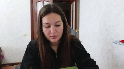 Snapshot of nellyfischer chatting on 01-08-25, 08:27 Nelly online show from 01-08-25, 08:27