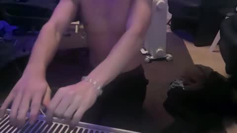 nemcahot online show from 12-28-24, 02:33