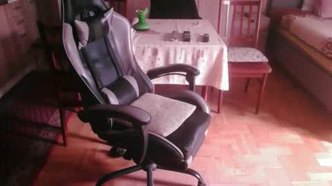 neno89654 online show from 05-09-26, 05:12