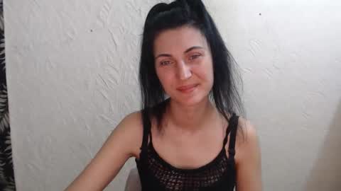 Nensy online show from 04-25-26, 07:22