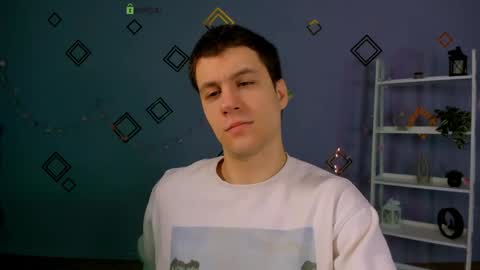 neo_raze_ online show from 04-19-26, 08:24