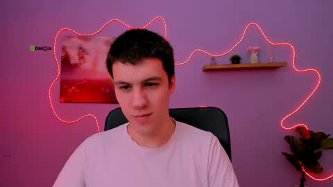 neo_raze_ online show from 04-25-26, 06:49