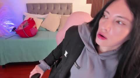 Sarah  online show from 02-08-26, 02:04