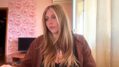neomimaddern online show from 04-19-26, 11:31