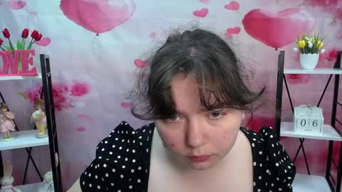 Snapshot of neonilalisova chatting on 05-08-26, 05:46 NeonilaLisova online show from 05-08-26, 05:46