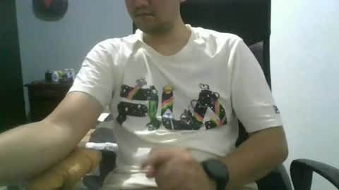 MrBull online show from 04-25-26, 05:10