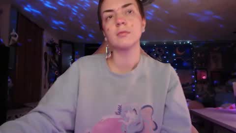 Snapshot of nerdy_squirty chatting on 02-06-25, 07:24 NerdySquirty online show from 02-06-25, 07:24