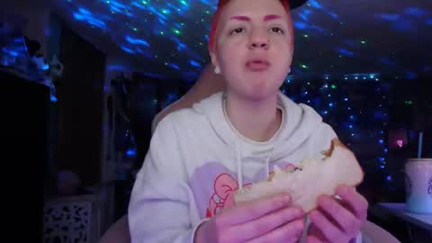 Snapshot of nerdy_squirty chatting on 03-08-25, 07:05 NerdySquirty online show from 03-08-25, 07:05