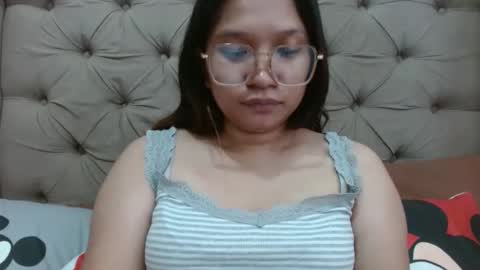 Snapshot of nerdypinaypie chatting on 03-20-26, 05:45 nerdypinaypie online show from 03-20-26, 05:45