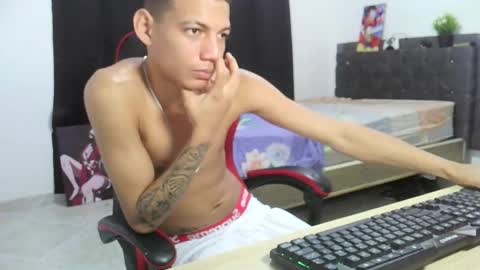 Snapshot of nerek_master chatting on 01-19-26, 01:42 nerek master online show from 01-19-26, 01:42