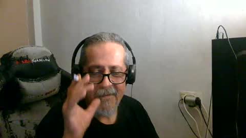 Snapshot of neron401 chatting on 05-11-26, 10:40 neron401 online show from 05-11-26, 10:40
