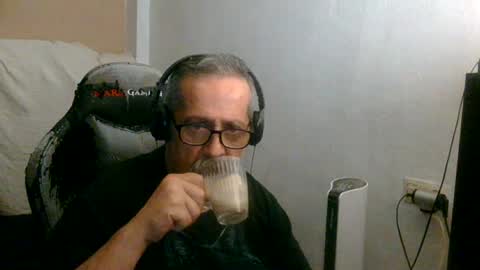 Snapshot of neron401 chatting on 07-02-26, 11:44 neron401 online show from 07-02-26, 11:44
