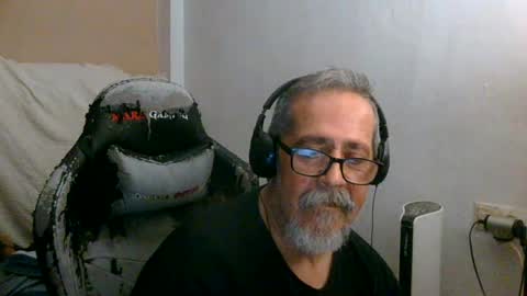 Snapshot of neron401 chatting on 07-11-26, 02:14 neron401 online show from 07-11-26, 02:14