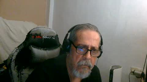 Snapshot of neron401 chatting on 07-12-26, 01:51 neron401 online show from 07-12-26, 01:51