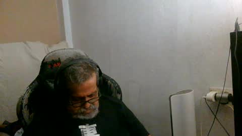 Snapshot of neron401 chatting on 07-31-26, 01:27 neron401 online show from 07-31-26, 01:27