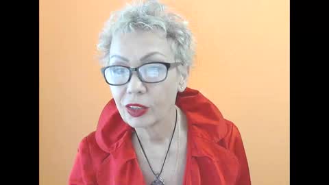 NessyJenixs online show from 10-25-25, 08:22