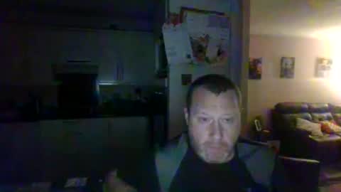 Snapshot of nesuk chatting on 12-19-25, 11:45 nesuk online show from 12-19-25, 11:45