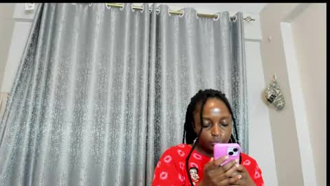 Snapshot of netfux_and_chill chatting on 05-16-26, 04:42 netfux_and_chill online show from 05-16-26, 04:42