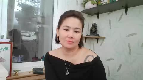 Snapshot of nettie_allie chatting on 12-19-25, 08:43 Nettie Allie online show from 12-19-25, 08:43