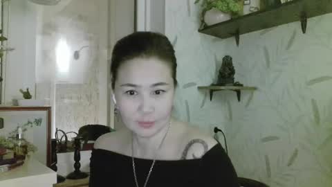 Snapshot of nettie_allie chatting on 02-20-26, 08:09 Nettie Allie online show from 02-20-26, 08:09