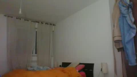 Snapshot of nevenerabis chatting on 12-23-24, 12:35 nevenerabis online show from 12-23-24, 12:35