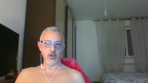 Snapshot of nevenerabis chatting on 01-07-25, 10:19 nevenerabis online show from 01-07-25, 10:19