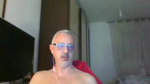 Snapshot of nevenerabis chatting on 01-17-25, 09:39 nevenerabis online show from 01-17-25, 09:39