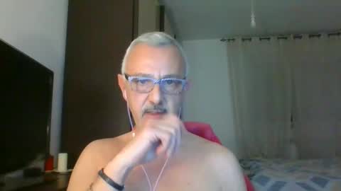 Snapshot of nevenerabis chatting on 01-25-25, 05:18 nevenerabis online show from 01-25-25, 05:18