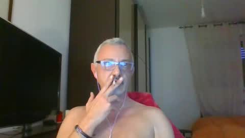 Snapshot of nevenerabis chatting on 02-10-25, 04:25 nevenerabis online show from 02-10-25, 04:25