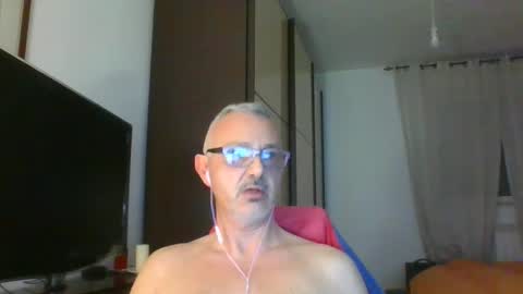 Snapshot of nevenerabis chatting on 02-17-25, 08:15 nevenerabis online show from 02-17-25, 08:15