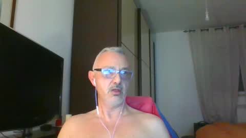 Snapshot of nevenerabis chatting on 02-17-25, 11:20 nevenerabis online show from 02-17-25, 11:20