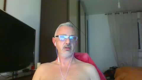 Snapshot of nevenerabis chatting on 02-24-25, 10:14 nevenerabis online show from 02-24-25, 10:14