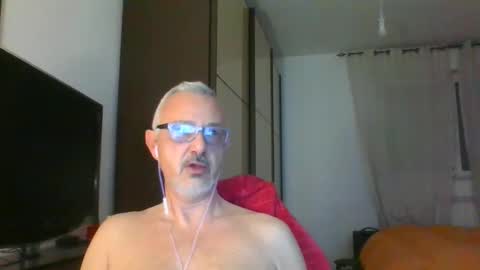 Snapshot of nevenerabis chatting on 03-05-25, 02:03 nevenerabis online show from 03-05-25, 02:03