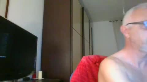 Snapshot of nevenerabis chatting on 03-06-25, 04:38 nevenerabis online show from 03-06-25, 04:38
