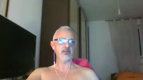 Snapshot of nevenerabis chatting on 03-06-25, 10:47 nevenerabis online show from 03-06-25, 10:47