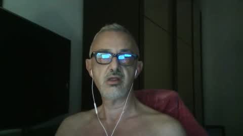 Snapshot of nevenerabis chatting on 10-23-25, 05:55 nevenerabis online show from 10-23-25, 05:55