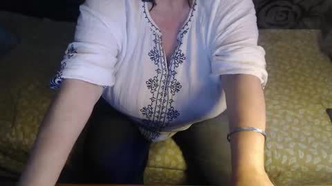 Lilly  online show from 05-19-26, 02:40