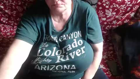 Snapshot of new_milf chatting on 07-25-26, 02:47 Lilly online show from 07-25-26, 02:47