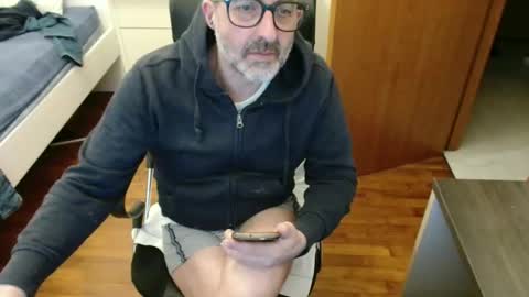 Snapshot of new_simi_74 chatting on 02-04-26, 07:31 simi online show from 02-04-26, 07:31