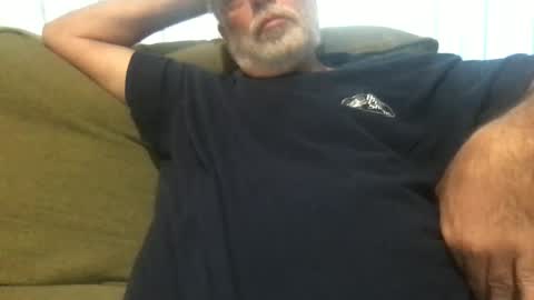 newtman68 online show from 10-06-25, 09:34