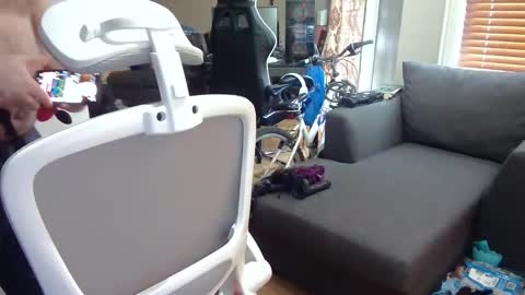 Snapshot of newvvorld chatting on 05-04-26, 05:31 NewWorld online show from 05-04-26, 05:31