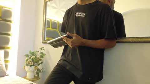 neytanmalcon online show from 10-31-25, 08:43