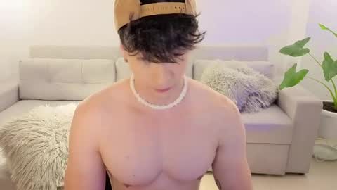   online show from 04-26-26, 01:58