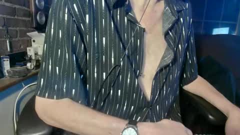 Snapshot of nfgwholoves2cum chatting on 01-02-25, 02:00 NFG Nice Friendly Guy Dick online show from 01-02-25, 02:00