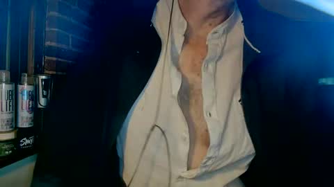 Snapshot of nfgwholoves2cum chatting on 01-15-25, 03:43 NFG Nice Friendly Guy Dick online show from 01-15-25, 03:43